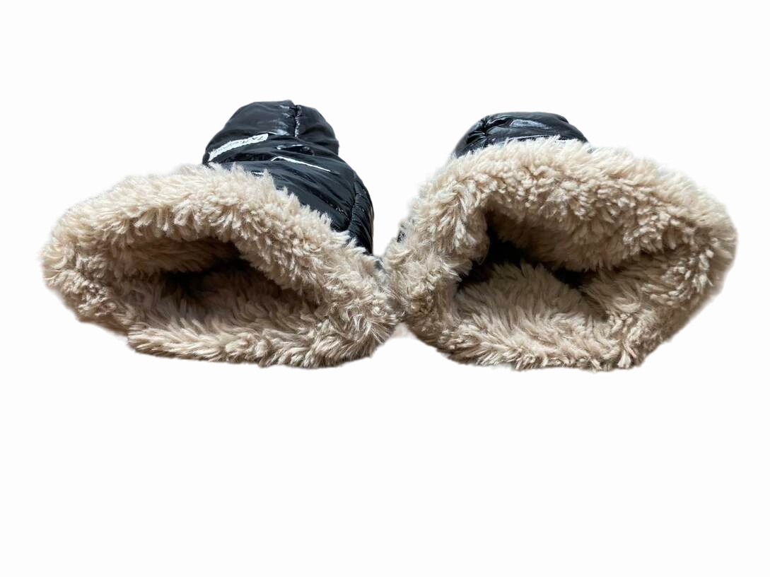 7 A.M. Enfant WarmMuffs, Black Polar