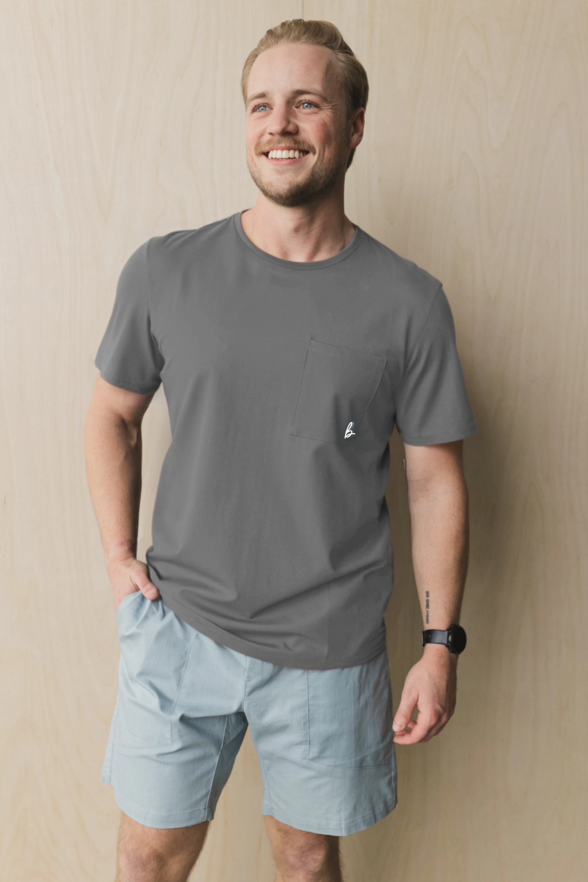 Classic Tee *Pocket