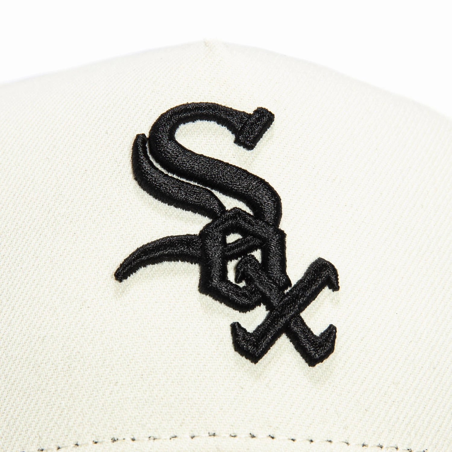 New Era 9Forty A-Frame Chicago White Sox Snapback Hat - White, Black
