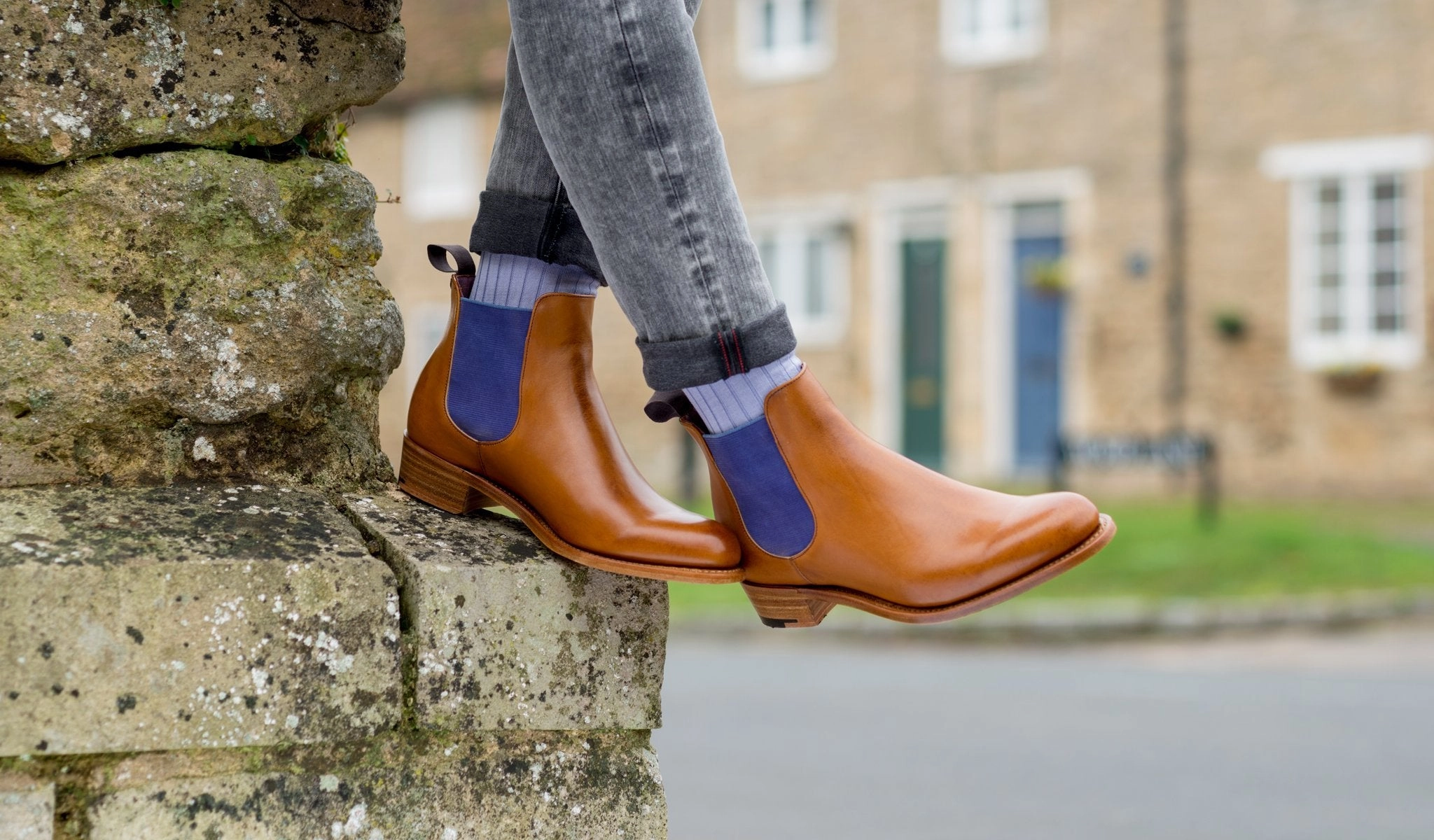Violet - Navy Suede / Red Elastic